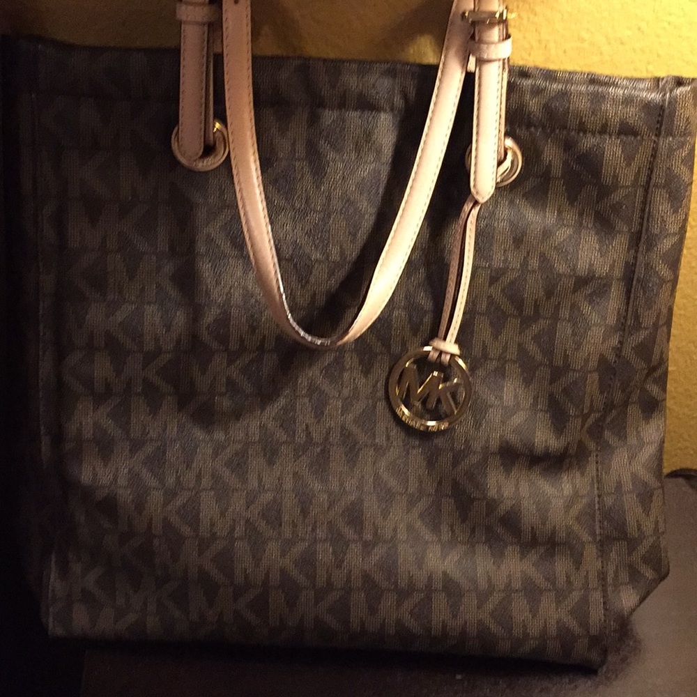 Michael Kors logo tote